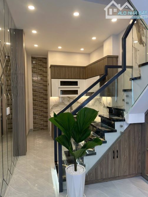 🏚️🔥QUẬN 6 - NHÀ MỚI ĐẸP 100%-3 TẦNG ĐƯỜNG TÂN HOÀ ĐÔNG- 31M2 . GIÁ 💰4,8 tỷ - 10