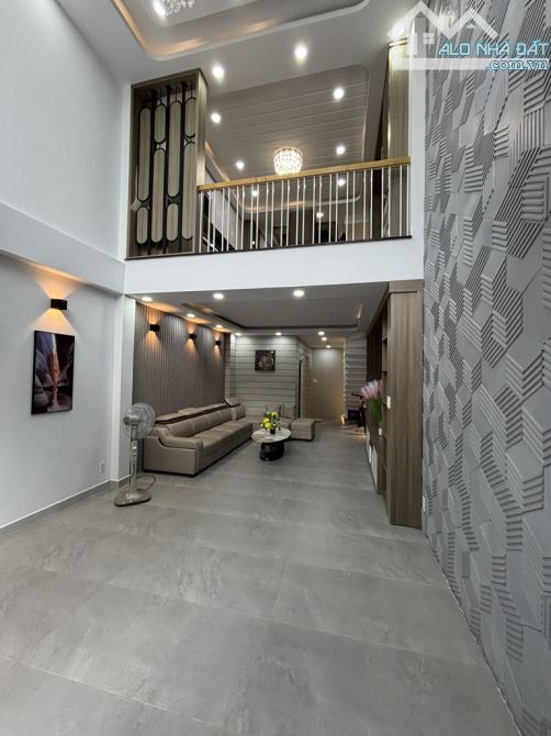 NHÀ MỚI ĐẸP 6 TẦNG - THANG MÁY - XE HƠI NGỦ NHÀ - KPL ĐỒNG BỘ VIP 137 ĐƯỜNG SỐ 59 - 11