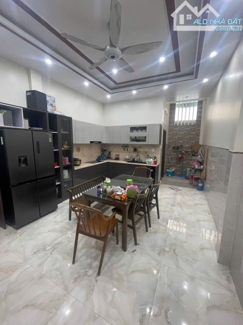Bán nhà 3 tầng hẻm Trần Phú 90m2 - 1