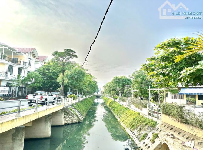 🎯🎯CẦN BÁN LÔ GÓC 2 MẶT TIỀN VIEW KÊNH GẦN ÂU LẠC, TP HUẾ - 1
