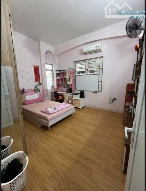 TRUNG TÂM QUẬN CẦU GIẤY - 8,5 Tỷ - 41m² - 5T - MT hơn 4m - NGÕ THOÁNG - KINH DOANH- Ô TÔ. - 1