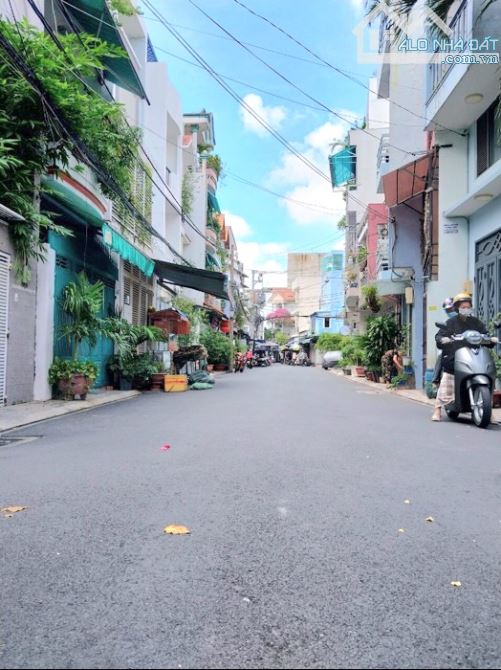 THƠM PHỨC- 10X20M- 3 TẦNG- MẶT TIỀN KINH DOANH CHỢ HOÀNG HOA THÁM P13 TÂN BÌNH, 17 TỶ - 1