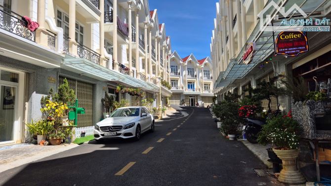 🌟 BÁN NHÀ ĐẸP DT 11x14M,3 TẦNG LẦU, PHƯỜNG 4, ĐÀ LẠT - GIÁ CHỈ 6.5 TỶ  🌟 - 1