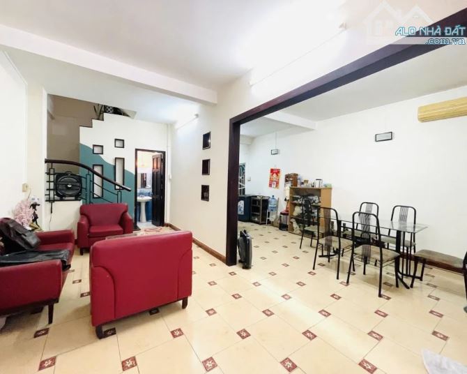 CHDV Lê Đại Hành, Q11 – 112m² (4x28m) Nở Hậu, 3 Tầng, 15 Phòng – Thu 600tr - Chỉ 18.5 Tỷ! - 4
