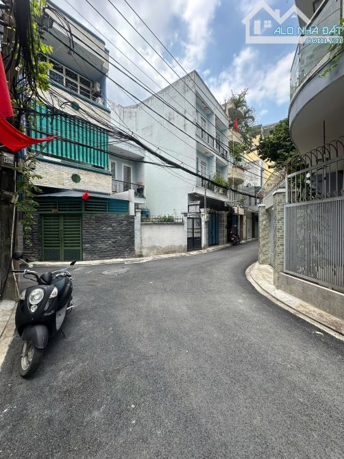 HXH 2MT LÊ QUANG ĐỊNH SÁT QUẬN 1 - ngang khủng 16m - 3 Tầng - 96m2 đất - chỉ nhỉnh 15. tỷ - 1
