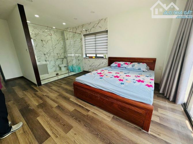 Nhà 5 tầng * 110m đường THÍCH QUẢNG ĐỨC rộng 22m - KĐT Hà Quang 2, hướng Đông - 1