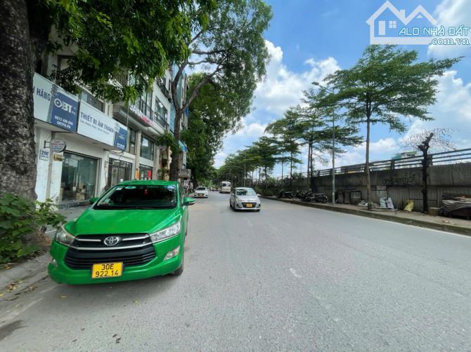 NHÀ MẶT PHỐ 1 MẶT NGÕ SAU 14 TỶ 35m 4 TẦNG MT 3,8m VỈA HÈ Ô TÔ TRÁNH ĐƯỜNG BƯỞI BA ĐÌNH - 1