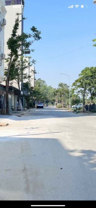 💣💣NÓNG HỔI - PHÂN LÔ KIẾN HƯNG - NHỈNH 10 tỷ Diện tích 50m, mt 4m Vỉa hè 5m, đường 12m X - 1