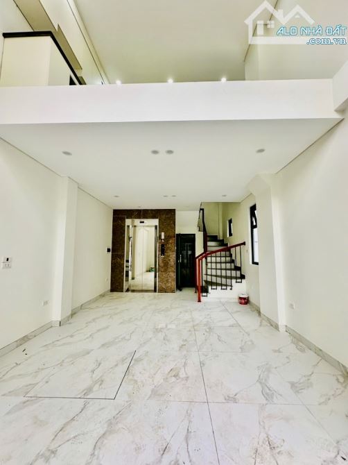 Bán Nhà Sài Đồng 45m2-hơn 7 tỷ-6 TẦNG THANG MÁY-Mt 4.5m-Ô TÔ GẦN-FULL NỘI THẤT-SỔ VUÔNG - 1