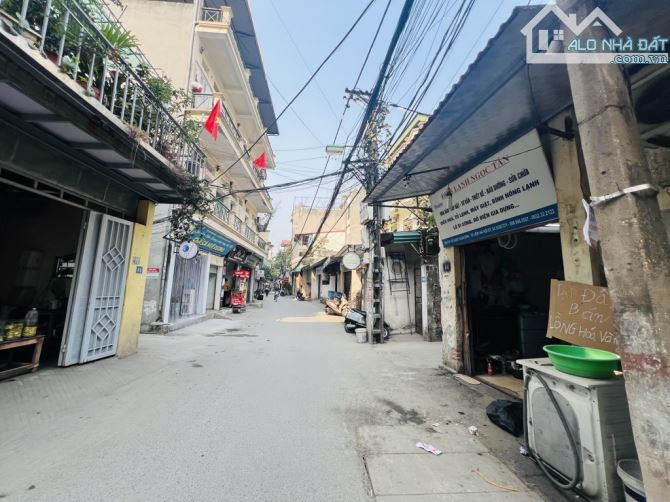 BÁN NHÀ 136m² – Ô TÔ TRÁNH – MẶT TIỀN LỚN NỞ HẬU – KINH DOANH – GẦN NGOẠI GIAO ĐOÀN - 1