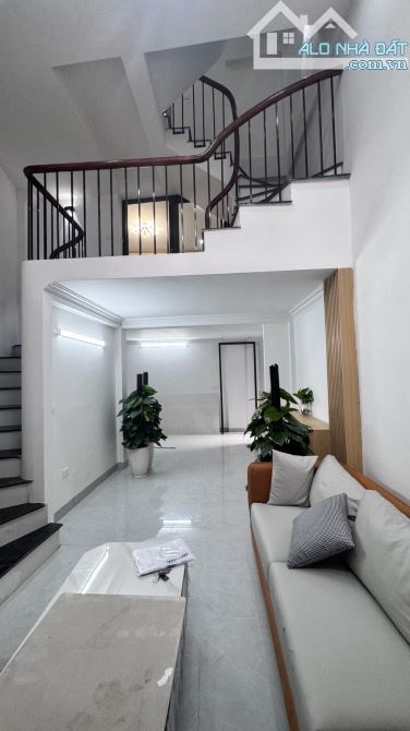 NGÕ QUỲNH , DUY NHẤT 1 CĂN , 34M² , 4PN FULL NỘI THẤT , NGÕ NÔNG , GẦN Ô TÔ , 5,89 TỶ - 1