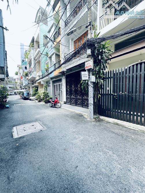 Bán nhà 496/ DƯƠNG QUẢNG HÀM 240M2 11x23 vuông vức chỉ 19,9 tỷ - 1
