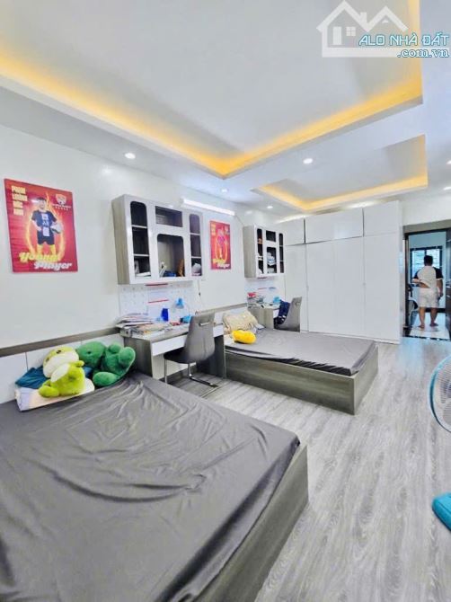 HIẾM QUÁ Ô TÔ VÀO NHÀ, DÂN XÂY, TẶNG FULL NỘI THẤT, PHỐ THỊNH LIỆT 38M2 GIÁ CHỈ 8,65 TỶ - 1