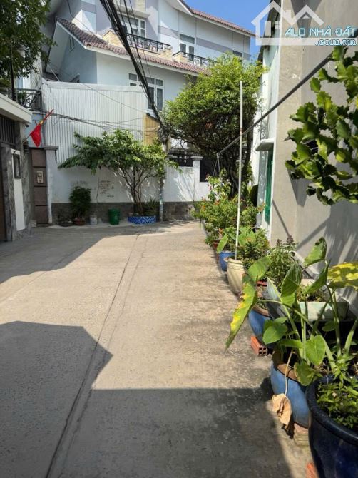 Bán nhà Quận 2, Nguyễn Duy Trinh, 65m2, 7 tr/th, sổ vuông đẹp, 4.xx tỷ - 1