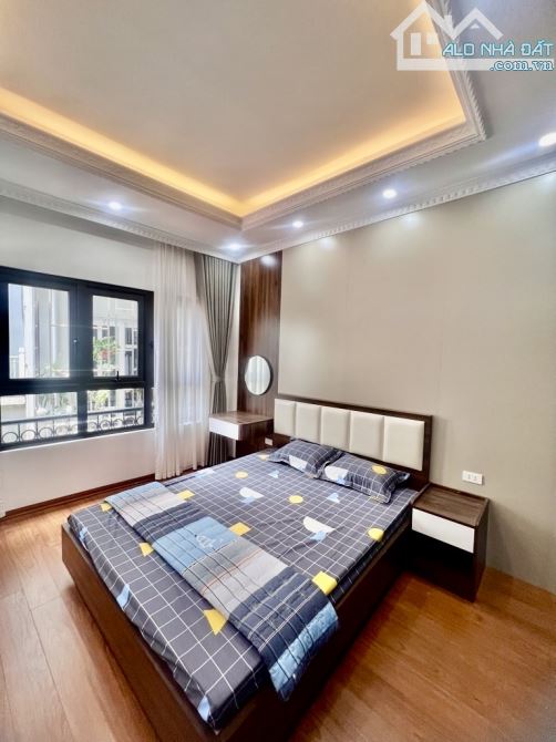 Thụy Khuê- Lạc Long Quân- 36/40m T2 x 4 Tầng - Ngõ rộng- Kinh doanh- Ô Tô Đỗ Gần - 1