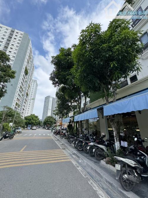 Bán BT Tây Nam Linh Đàm - Gần chung cư , KD đẹp - 180m2 -45,8tỷ - 1