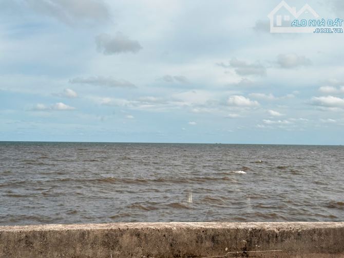 Bán Siêu phẩm đất Giao Phong, Giao Thủy 100m2 MT4.85m lô góc view biển Quất Lâm - 1