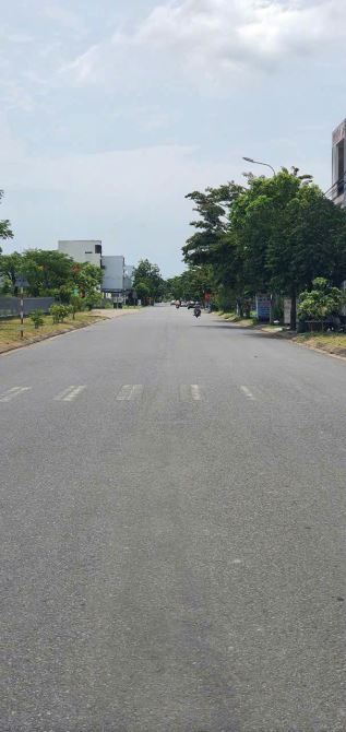Nhỉnh 5 TỶ : ĐẤT HÒA XUÂN ĐÀ NẴNG - 2 MẶT TIỀN ngay NGÃ TƯ đg ĐÔ ĐỐC LÂN: 102m² =6,54 x20m - 1