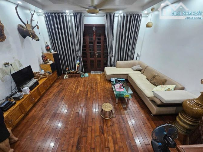 Ô Tô Tránh! Hơn 15 Tỷ- Bán Nhà Hoàng Văn Thái, Thanh Xuân -52x4T-Gara-Phân Lô-16m Ra Phố