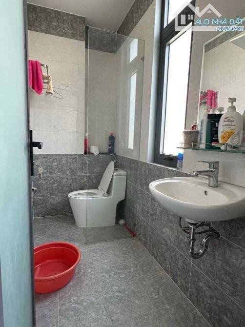 Bán nhà phố 2 tầng- 115m2- hẻm ô tô,8 tỷ TL,đường Huỳnh Tấn Phát,Quận 7 - 1