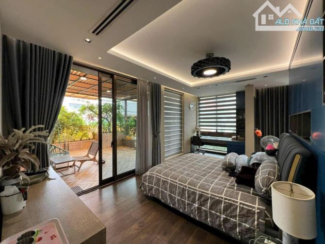 Bán biệt thự đẹp 300m2 gần ngay Trần Não, hầm 3 tầng giá 59 tỷ - 1