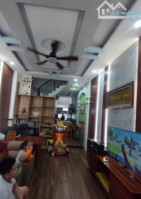 BÁN NHÀ HXT LÊ THỊ RIÊNG, P. THỚI AN, Q12, 4X18M, 4 TẦNG, GIÁ 5TY988 - 1