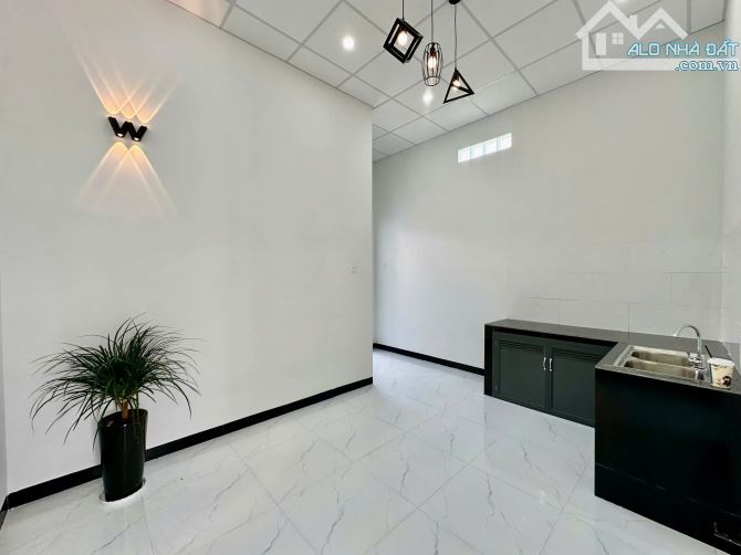 Chủ kẹt tiền cần bán nhà ngô quyền , hòa thành tây ninh giá 799tr - 1