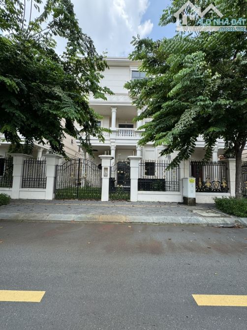 Biệt thự view công viên cityland parkhill p10 gò vấp , dt 12.5x20m 4 tầng giá 55 tỷ - 1