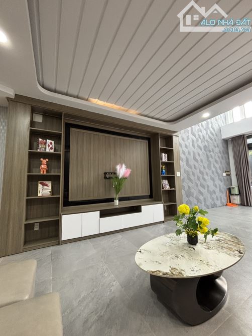 NHÀ MỚI ĐẸP 6 TẦNG - THANG MÁY - XE HƠI NGỦ NHÀ - KPL ĐỒNG BỘ VIP 137 ĐƯỜNG SỐ 59 - 1