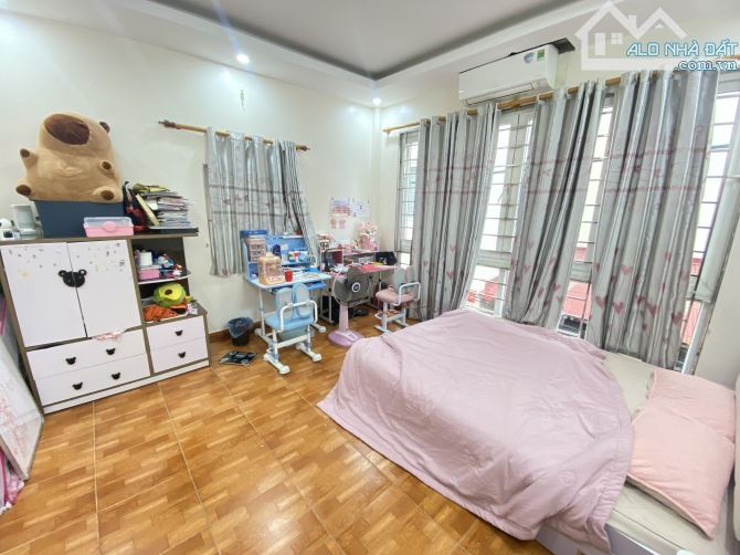 Bán Nhà Hoàng Cầu 52m2, 4 Tầng. Ngõ Thông, Oto Vào 12.5 Tỷ - 1