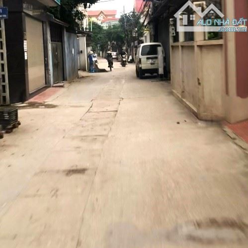 Nhà An Trai 40m2 nở hậu 2 mặt thoáng 4 tầng dân xây chắc chắn 20m ra đường ô tô 5 tỷ 5 - 1