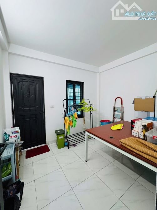🔥Uầy rẻ thật sự - Nhà Tam Trinh - Ngõ thông, tô tránh - 32M2*5 tầng mới cứng chỉ 7,8Tỷ 🔥 - 13