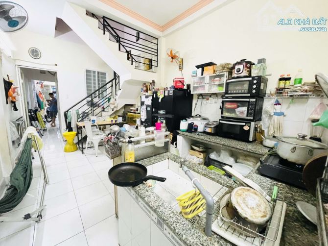 Quận 7 - MT Đường số Tân Kiểng, gần trường THPT Lê Thánh Tôn, Nhà 78m2 xây 2 tầng - 4