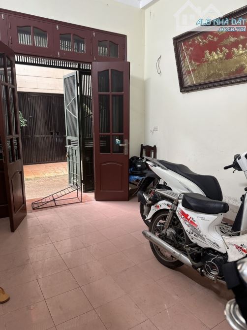 Nhà Phố Việt Hưng – 39m – 4 Tầng Kiên Cố – Ô Tô Vào Nhà – Giá Tố - 2