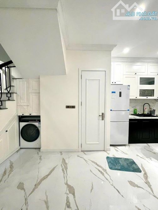 Mặt Phố Cảm Hội Lò Đúc, 4T 50m2 MT 3.9m 19 tỷ - 2