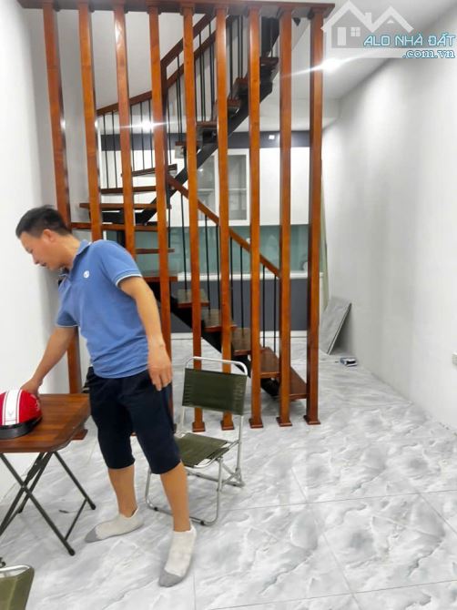 BÁN NHÀ ĐÊ TÔ HOÀNG  27M  3 TẦNG  GIÁ YÊU THƯƠNG CHỈ 5.1 TỶ - 2