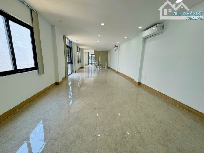 Nhà 5 tầng * 110m đường THÍCH QUẢNG ĐỨC rộng 22m - KĐT Hà Quang 2, hướng Đông - 2