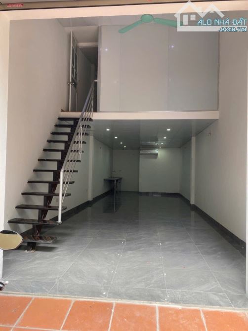 💣💣NÓNG HỔI - PHÂN LÔ KIẾN HƯNG - NHỈNH 10 tỷ Diện tích 50m, mt 4m Vỉa hè 5m, đường 12m X - 2