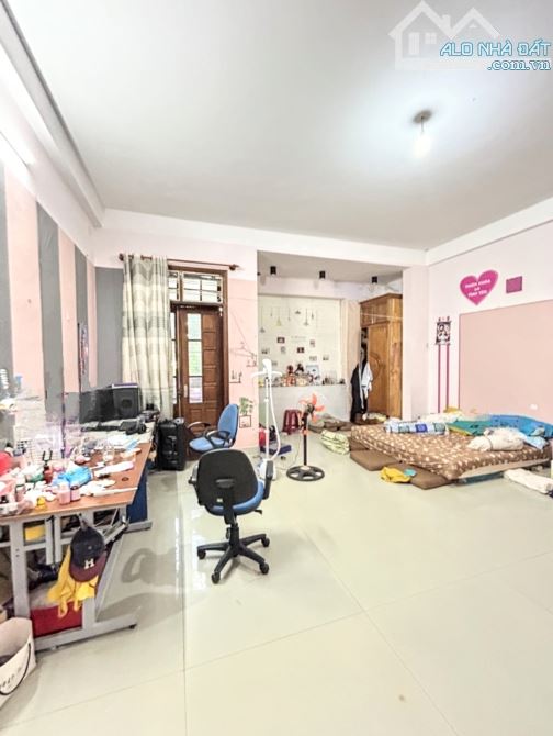 SẬP HẦM 1 CĂN DUY NHẤT NHÀ 3T ĐƯỜNG ÂU CƠ NGAY CHỢ HÒA KHÁNH DT 145M2 NGANG 6M CHỈ 12.2 TỶ - 2