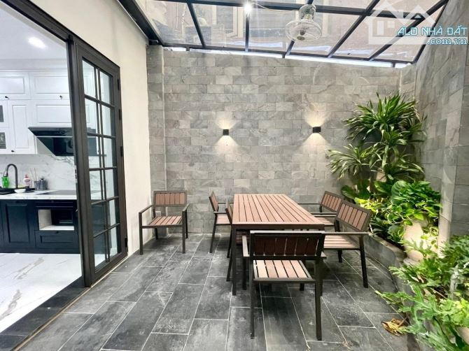 SIÊU PHẨM MẶT NGÕ PHÂN LÔ PHỐ ĐỘI CẤN BA ĐÌNH 30 TỶ DT 90M2 MT 5M 9T THANG MÁY Ô TÔ TRÁNH - 2