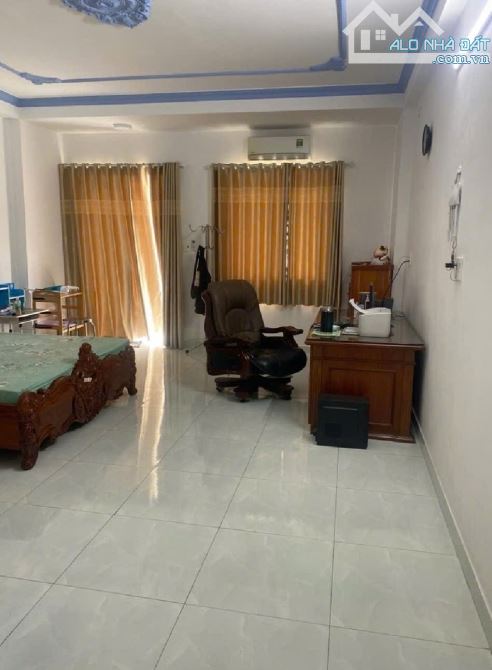 Đối diện ETOWN Cộng Hoà - 86m2 ngang 5m - 10m ra mặt tiền - hẻm 4m rộng thoáng - 2