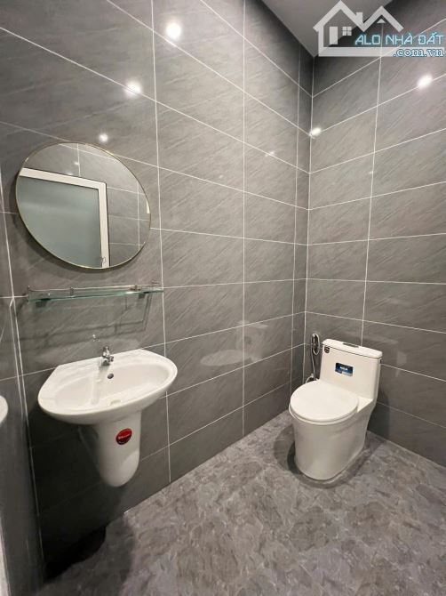 💎 Nhà Đẹp mới xây (4 x 28m) hẻm xe hơi Thủ Khoa Huân trung tâm TP Gò Công - 2