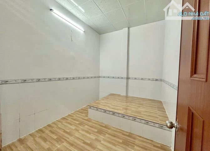 Hàng Đẹp bán nhanh Căn nhà 110m2 Sổ Hồng Riêng Nguyễn Thị Đành 830triệu bao Phí thuế - 2