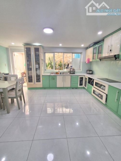 Bán nhà đường ô tô Hoàng Diệu, P9, Q4, 5m x 12m, 60m2, 5 lầu, chỉ 13,8 tỷ! - 2