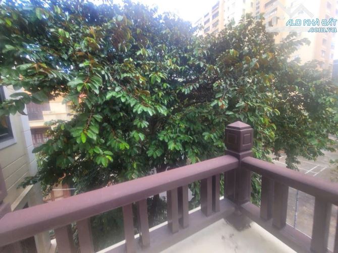Bán Biệt Thự - Sân vườn Lưu Hữu Phước - Mỹ Đình lô góc DT: 204mx4 tầng giá: 72.5 tỷ (TL) - 2