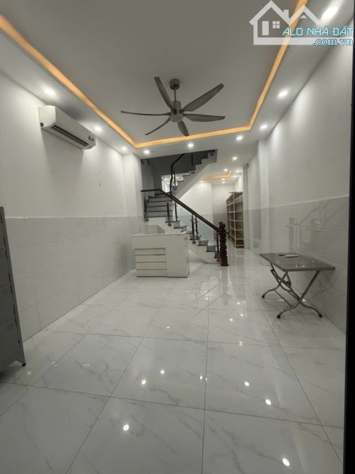 BÁN NHÀ PHAN HUY ÍCH, NGAY EMART, HẺM 6M , XE HƠI NGỦ NHÀ, GẦN 70M², MT 4.1M, GIÁ 7 TỶ 9 - 2