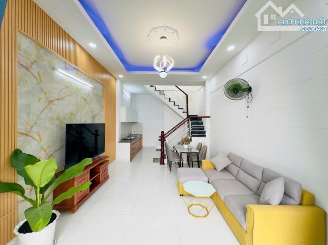 NHÀ ĐẸP Ở NGAY - Q12 - ĐƯỜNG XE HƠI - 40M2 - NHỈNH 3 TỶ THƯƠNG LƯỢNG - 2