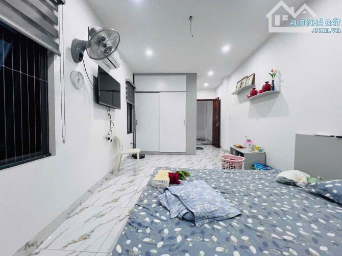 NHÀ MỚI MỸ ĐÌNH – 37M² – 5 TẦNG – LÔ GÓC 2 MẶT NGÕ – VÀI BƯỚC RA Ô TÔ – GIÁ 8.5 TỶ - 2