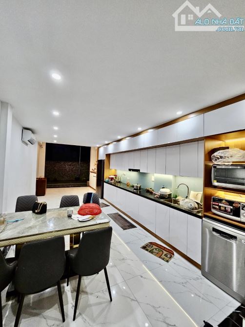 Bán Nhà Thạch Bàn hơn 9 tỷ-60m2-6 TẦNG THANG MÁY-Ô TÔ-FULL NỘI THẤT-PHÁP LÝ CHUẨN-SỔ VUÔNG - 2