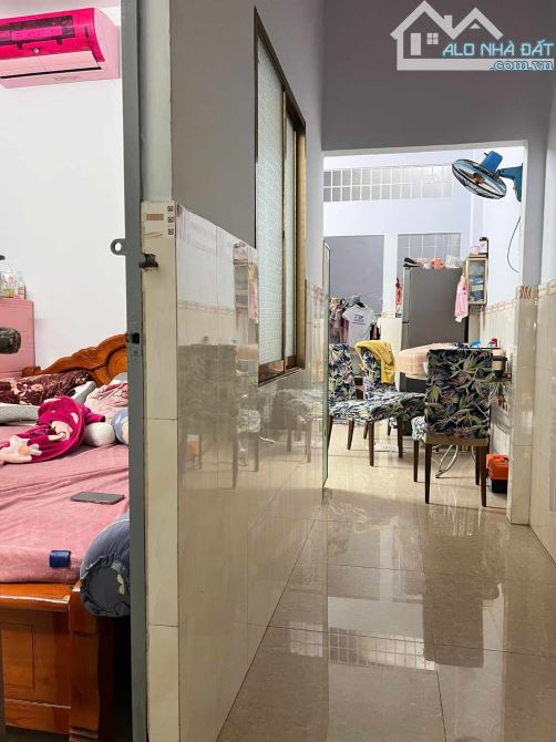 🏠 BÁN NHÀ GIÁ RẺ – 2 TẦNG – HẺM 6M LÊ VĂN KHƯƠNG, HIỆP THÀNH, QUẬN 12 –100M² – CHỈ 6.1 TỶ - 2
